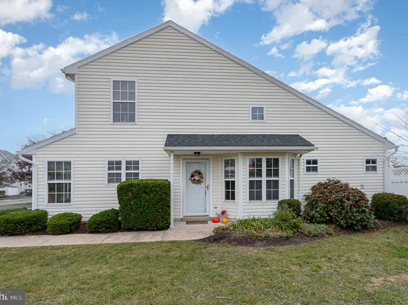 6613 Springford Ter, Harrisburg, PA 17111