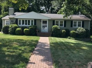 945 Farmington Dr, Cheshire, CT 06410