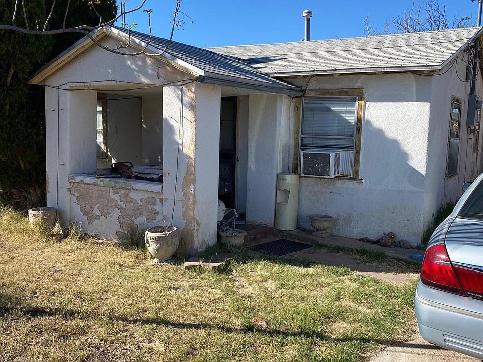 2nd image of 231 E District St