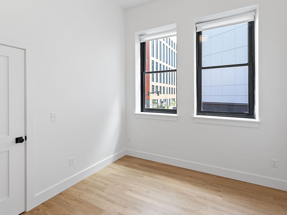 1st image of 99 Richmond St #211
