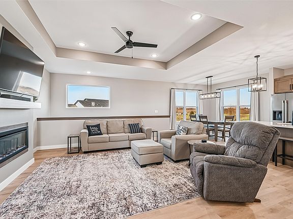 4th image of 1024 Kettering Rd