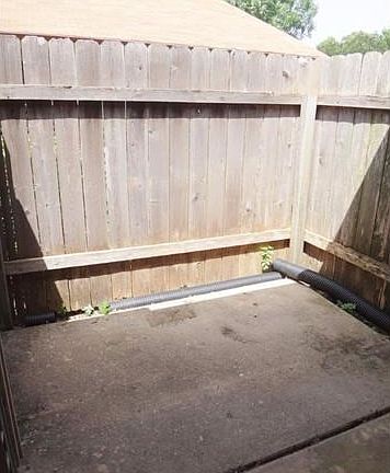 Private fenced patio