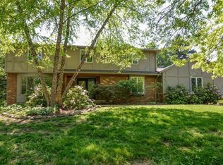 2717 Holyoke Ln, Ann Arbor, MI 48103