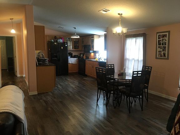 3rd image of 3660 NE 86th Ln