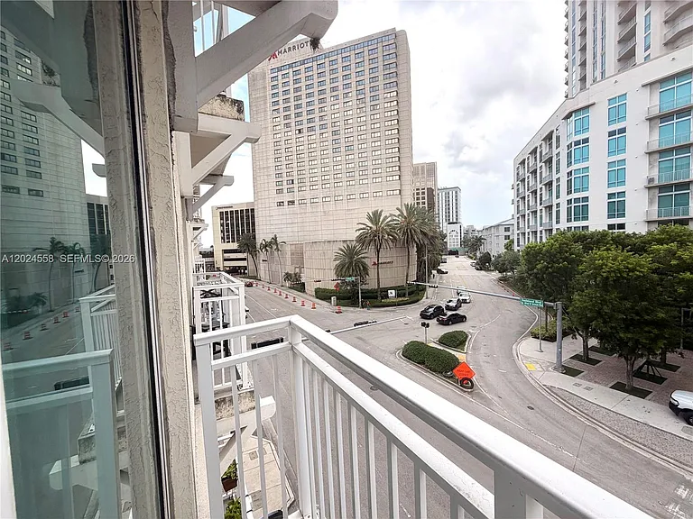 7290 SW 90th St #303 — Photo 22