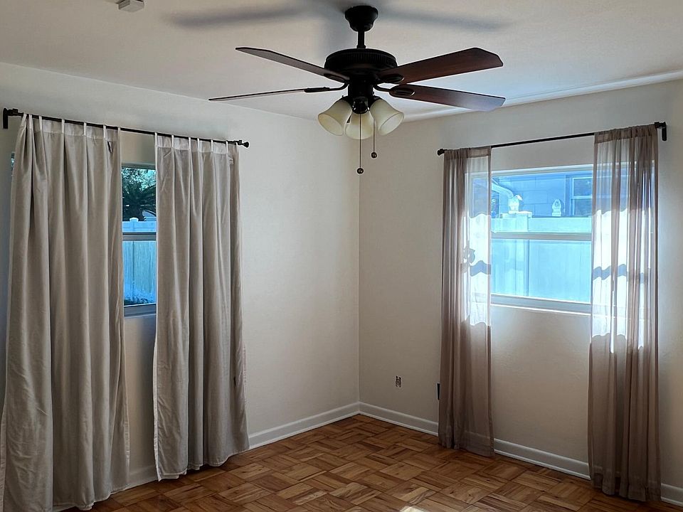 1st image of 1327 Silverstone Ave