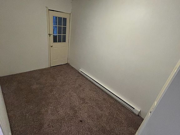 5th image of 211-211 Laurel St