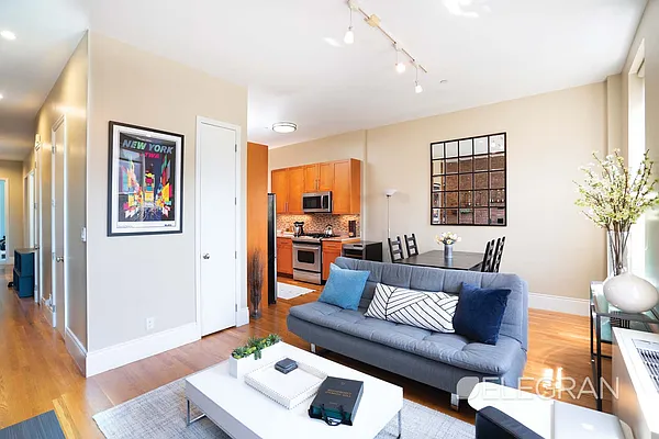 Rented by (Legacy) Elegran | media 17