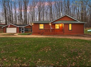 10257 Cedar Valley Ln, Suring, WI 54174