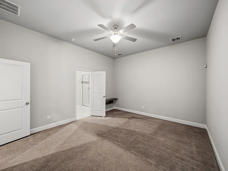 7513 Sunset Blvd — Photo 31