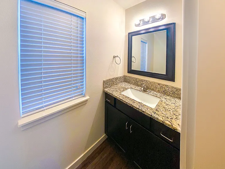7924 SE Milwaukie Ave — Photo 11