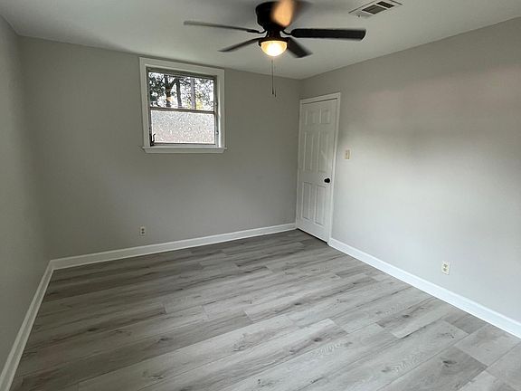 4th image of 425 Sands Pl