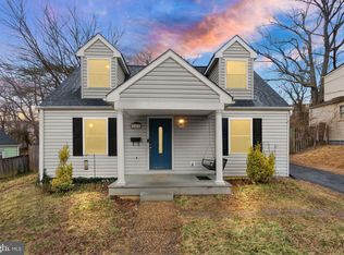 2416 Fort Dr, Alexandria, VA 22303