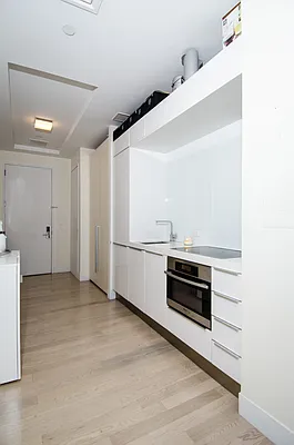 Sold by Massimo Nicastro, LREB | media 11