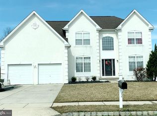 33 Conifer Way, Sicklerville, NJ 08081