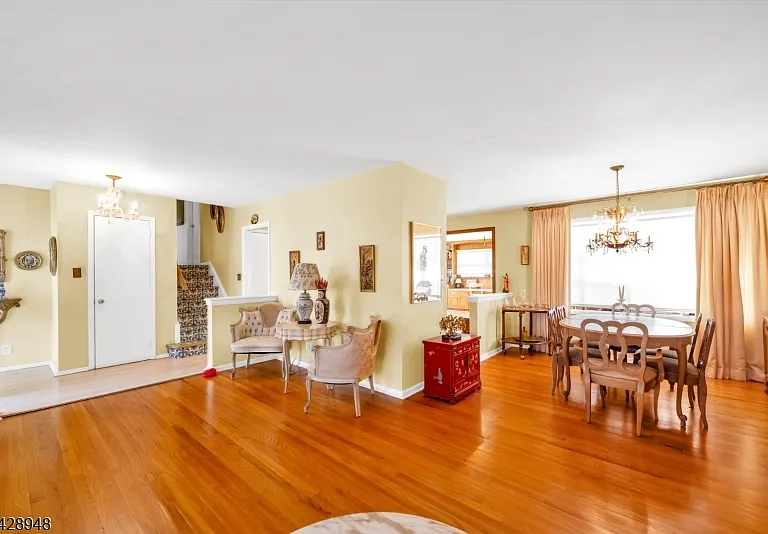 204 Tryon Pl — Photo 7