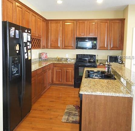 5th image of 241 Country Cottage Ln