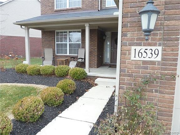4th image of 16539 Mulberry Way