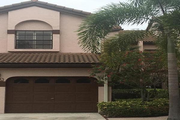 Home For Sale In Platina