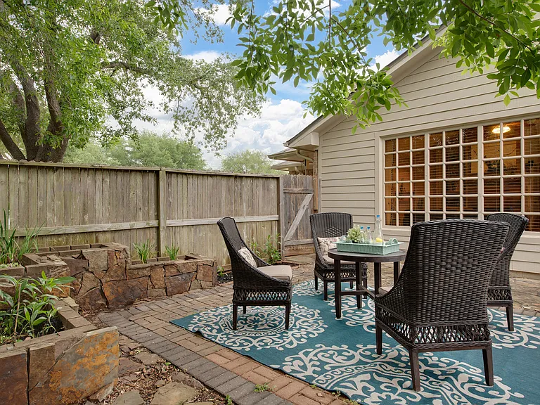 20415 Linden Tree Dr — Photo 42
