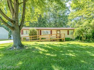 352 Walnut Dr, East China, MI