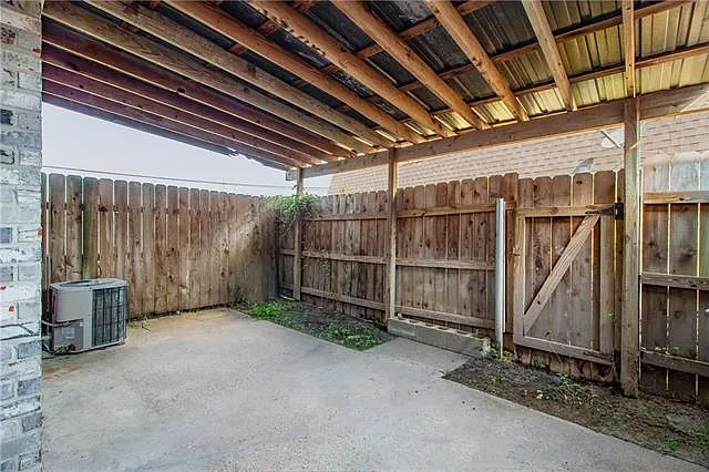 56 Brandon Hall Dr #C — Photo 19
