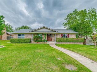 813 Vince Ln, Desoto, TX 75115