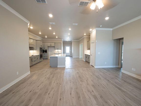 3rd image of 14112 Avenue W