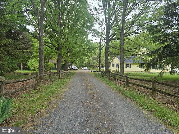 2nd image of 9472 Quail Run Rd