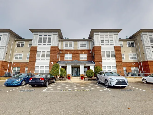 13301 New Acadia Ln APT 301, Upper Marlboro, MD 20774