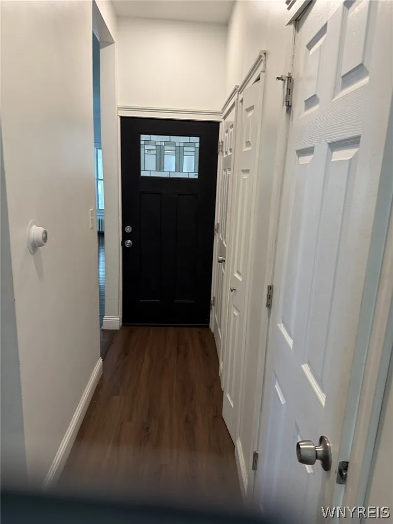 2 bed, 1.0 bath, 3167 sqft, $1,650 — Photo 3