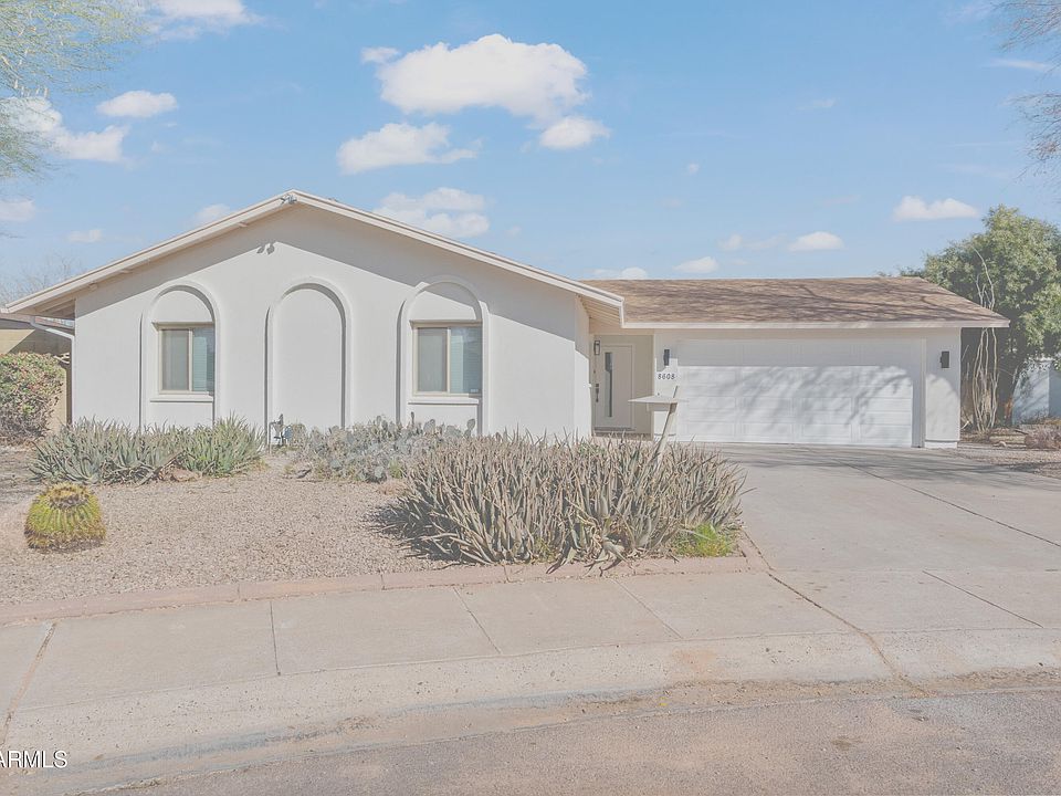 1st image of 8608 E WHITTON Avenue