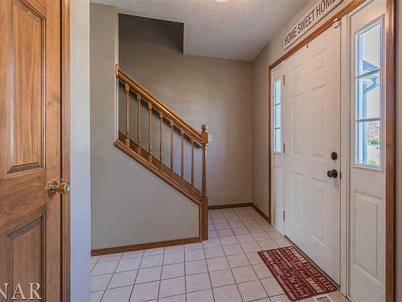 3rd image of 29 Breckenwood Ct