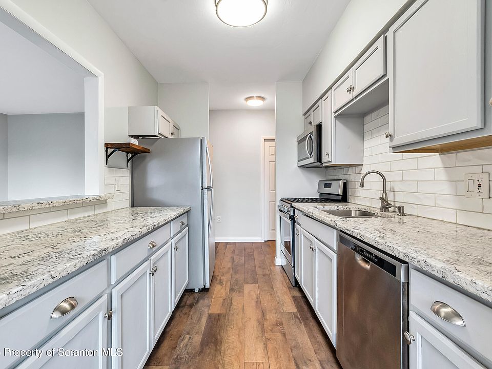 1st image of 1711 Summit Pointe