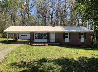 383 Curtis St, Ramseur, NC 27316