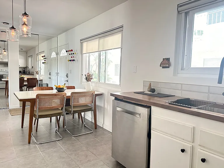 2844 E 3rd St #108 — Photo 9