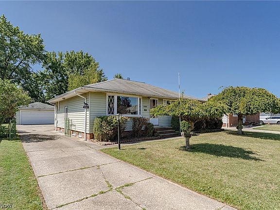 2nd image of 10985 Kader Dr