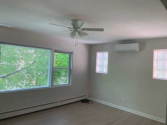2nd image of 5910 W Gunnison St #2