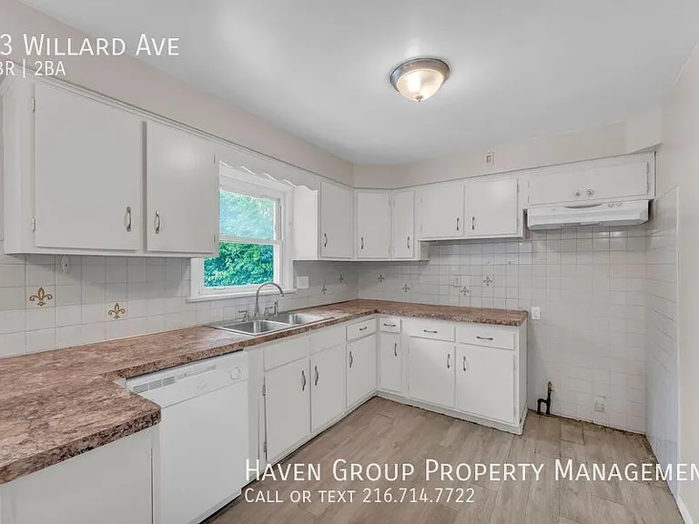 23 Willard Ave — Photo 14