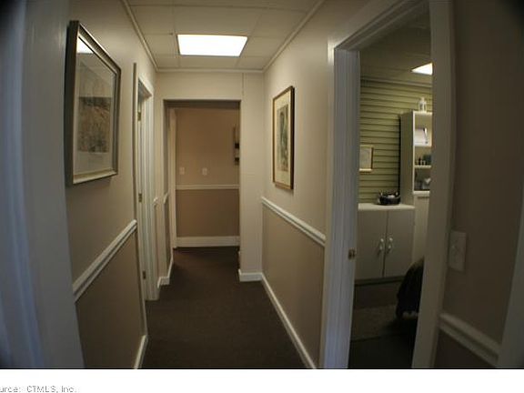 5th image of 187 Montowese St
