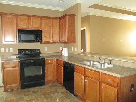 4th image of 424 Holland Lakes Dr N