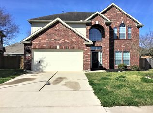 710 Chase Point Cir, Bacliff, TX 77518