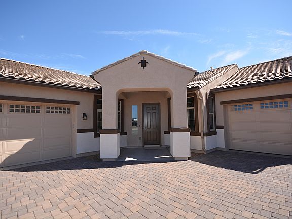 3rd image of 8707 W Cadwell Way