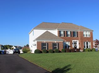 207 Bartlett Dr, Mickleton, NJ 08056