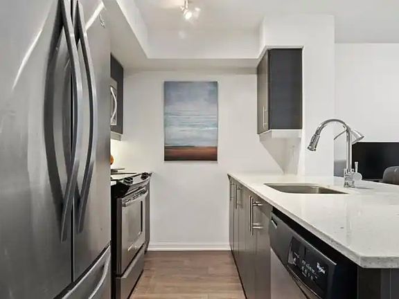 5th image of 38 Grand Magazine St #628