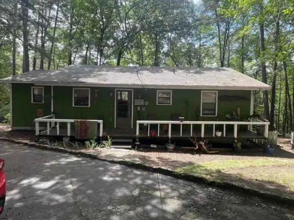 425 Lake Shore Dr, Greers Ferry, AR 72067