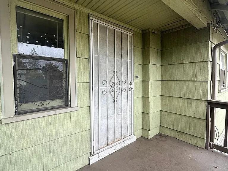 825 Carolina St — Photo 9