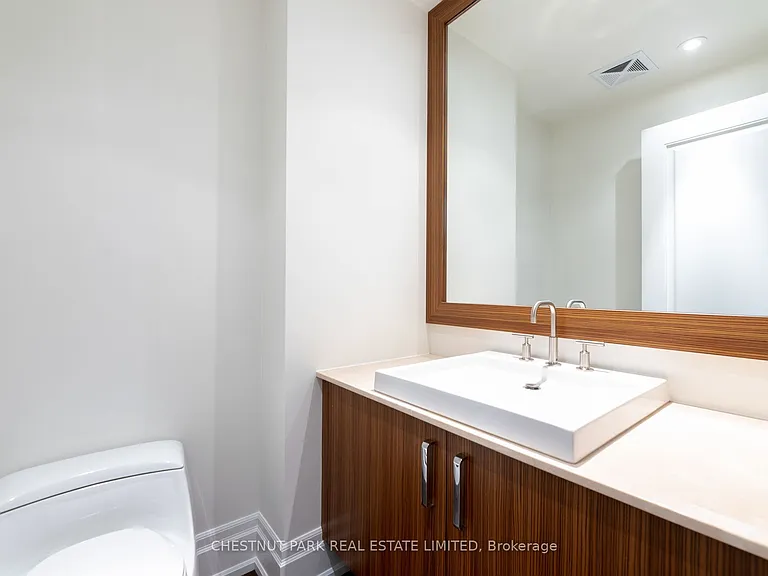 68 Yorkville Ave #202 — Photo 25