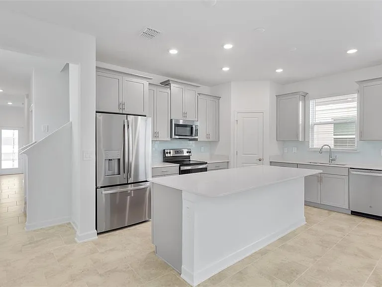 3039 Addison Blvd — Photo 12