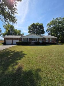 1011 Voorhees Ln, Brighton, IL, 62012